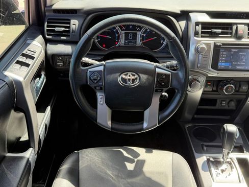 Used 2019 Toyota 4Runner SR5 Premium AWD/4WD image 9