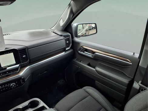 Certified 2024 Chevrolet Silverado 1500 LT AWD/4WD image 25