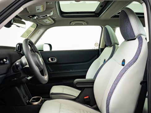 Certified 2025 MINI Cooper S image 18