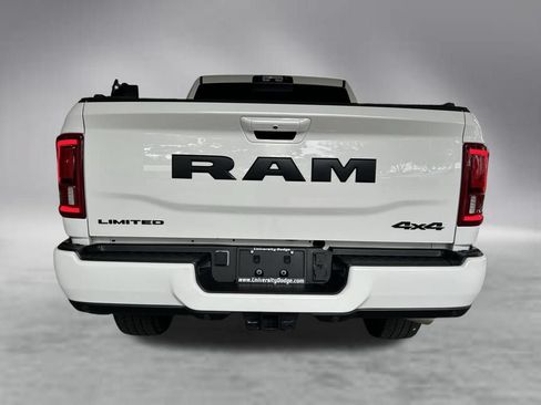 Used 2025 RAM 2500 Limited AWD/4WD image 40
