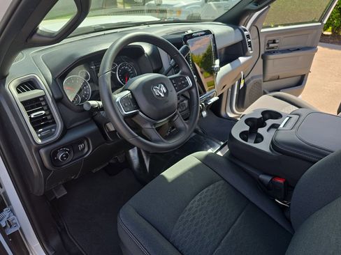 New 2026 RAM 2500 Tradesman AWD/4WD image 15