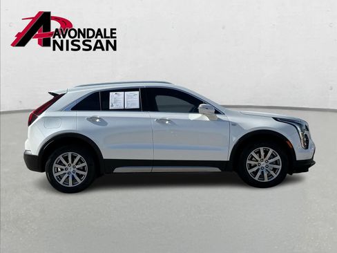 Used 2022 Cadillac XT4 Premium Luxury w/ Enhanced Visibility Package image 8