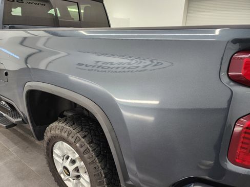 Used 2020 Chevrolet Silverado 2500 LT w/ Convenience Package image 30