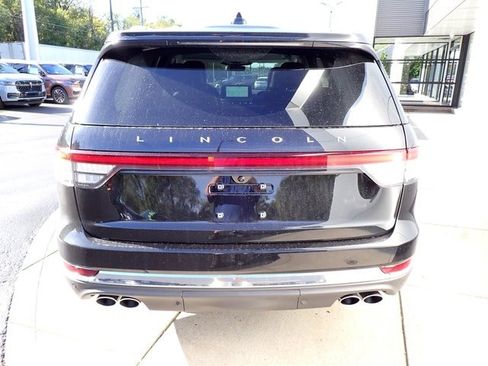 New 2025 Lincoln Aviator Reserve w/ Equipment Group 201A image 4