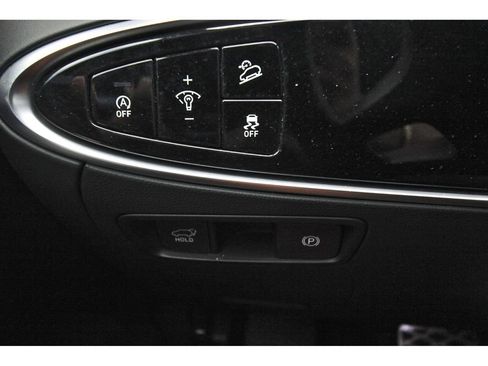 Used 2022 Genesis GV70 2.5T w/ Sport Prestige Package image 19