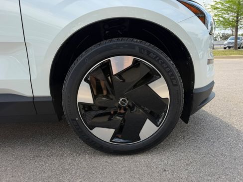 New 2026 Volvo EX30 Plus w/ Climate Package image 7