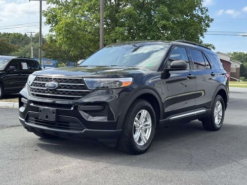Used 2022 Ford Explorer XLT AWD/4WD image 25