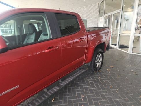 Used 2015 Chevrolet Colorado Z71 image 4