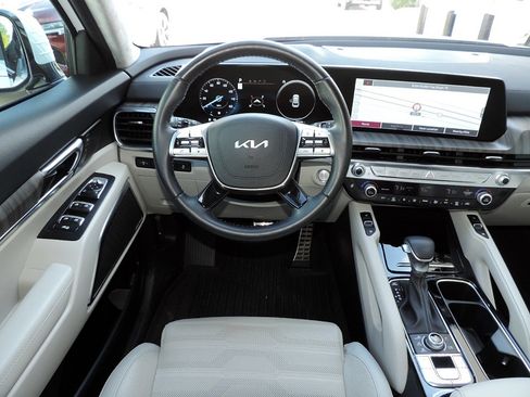 Used 2023 Kia Telluride SX Prestige AWD/4WD image 17