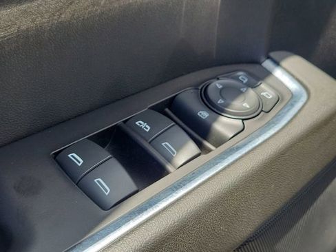 Certified 2022 Chevrolet Silverado 1500 LT AWD/4WD image 22