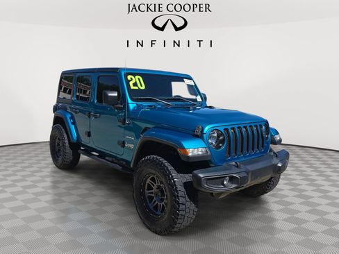 Used 2020 Jeep Wrangler Unlimited Sahara w/ Cold Weather Group AWD/4WD image 3
