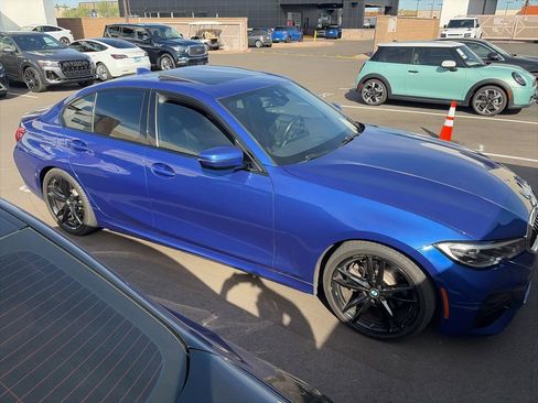 Used 2020 BMW 330i Sedan w/ M Sport Package image 3