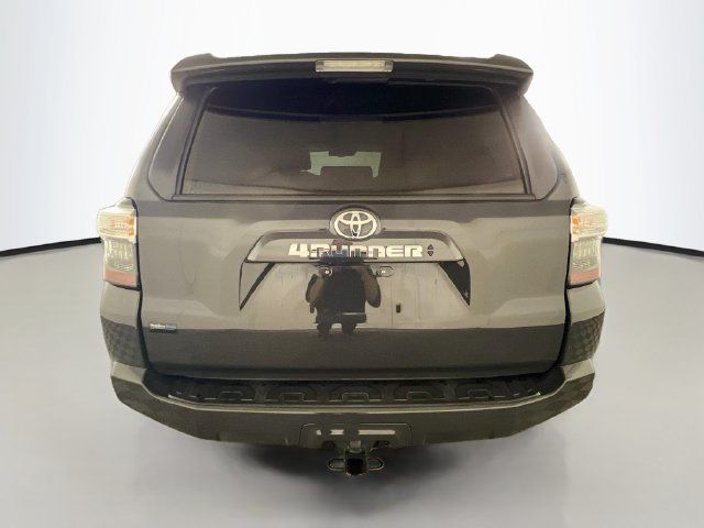 Used 2024 Toyota 4Runner SR5 Premium w/ Moonroof Package AWD/4WD image 7
