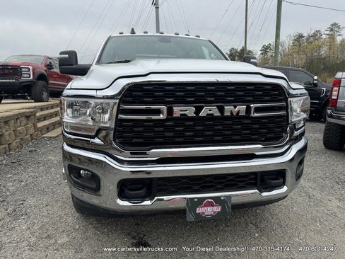 Used 2023 RAM 3500 SLT w/ Quick Order Package 2YG SLT AWD/4WD image 5