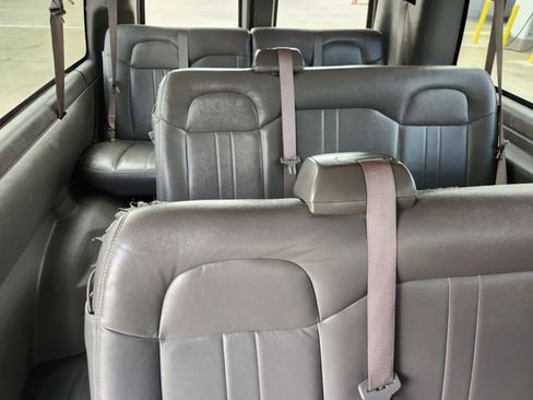 Used 2024 Chevrolet Express 3500 LS RWD image 31