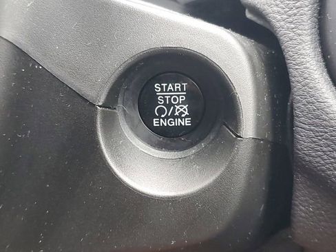 Used 2018 Jeep Compass Latitude w/ Popular Equipment Group AWD/4WD image 25
