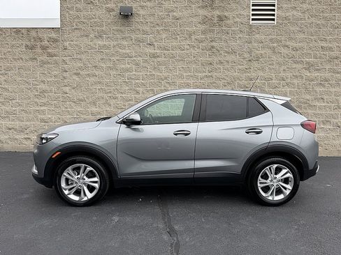 Used 2023 Buick Encore GX Preferred w/ Cold Weather Comfort Package FWD image 5