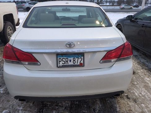 Used 2011 Toyota Avalon Base image 9