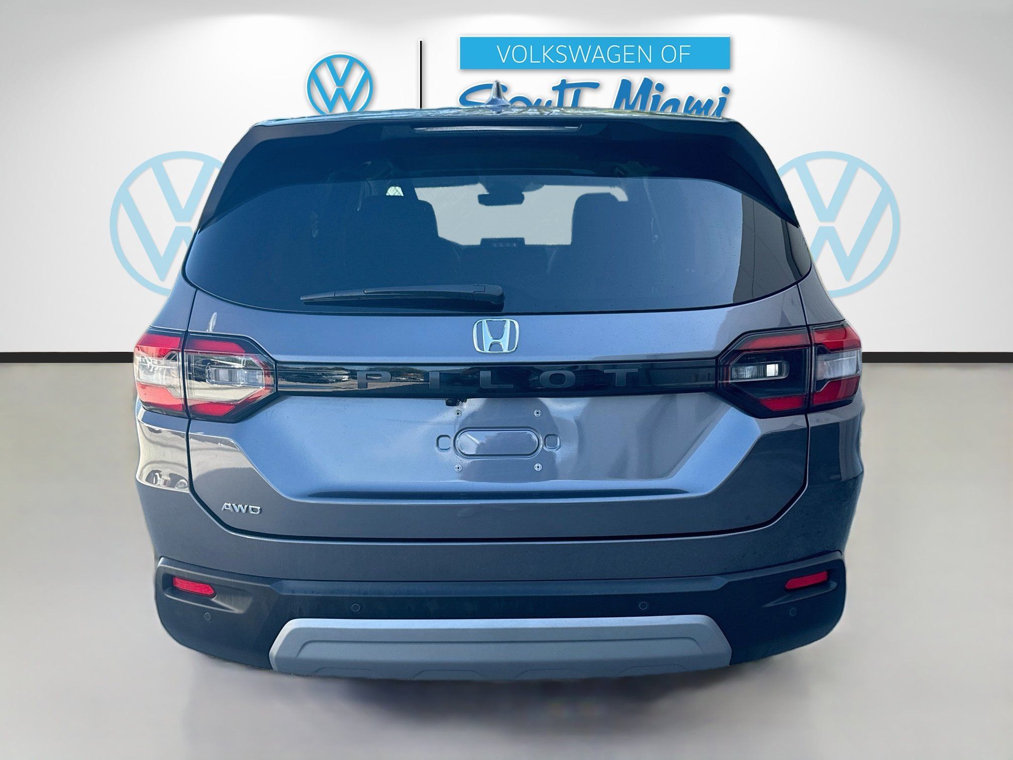 Used 2025 Honda Pilot EX-L image 6