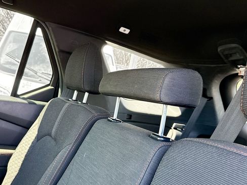 Used 2025 Honda Pilot Sport image 28