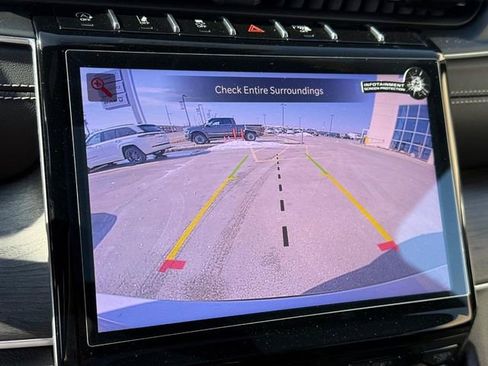 New 2025 Jeep Grand Cherokee L Limited w/ Trailer Tow Package image 17