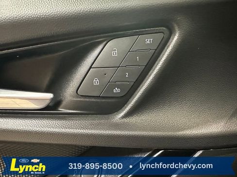 Used 2025 Chevrolet Equinox RS w/ Safety and Technology Package AWD/4WD image 5