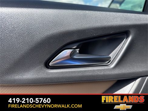 New 2025 Chevrolet Equinox ACTIV image 35