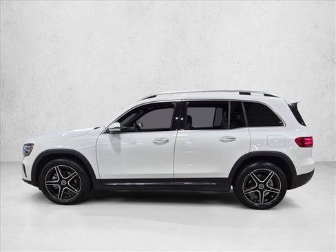 Used 2026 Mercedes-Benz GLB 250 image 9