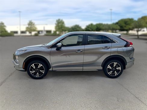 New 2025 Mitsubishi Eclipse Cross SEL image 3