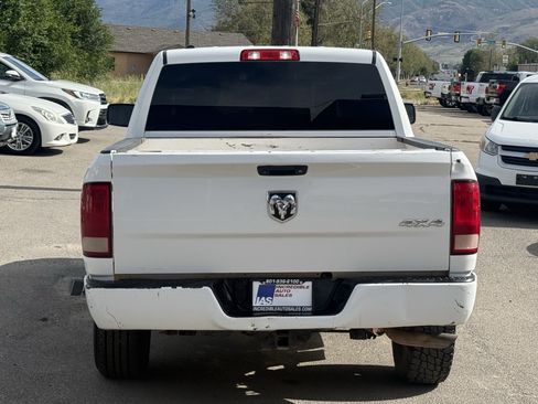 Used 2018 RAM 1500 Express AWD/4WD image 5