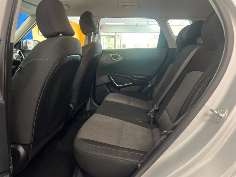 Used 2020 Kia Soul S FWD image 15