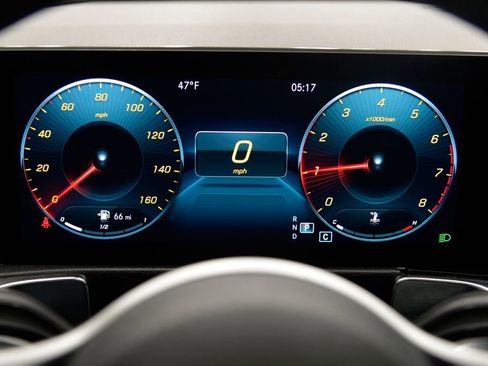 Used 2020 Mercedes-Benz GLB 250 4MATIC image 22