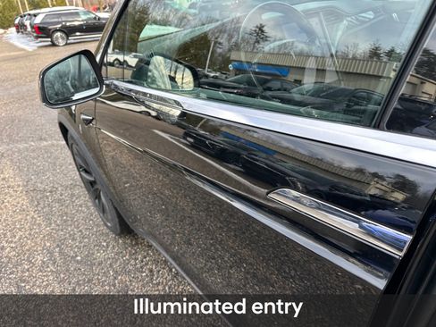 Used 2018 Tesla Model X 75D image 14