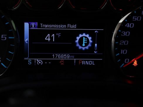 Used 2017 Chevrolet Silverado 1500 High Country image 11