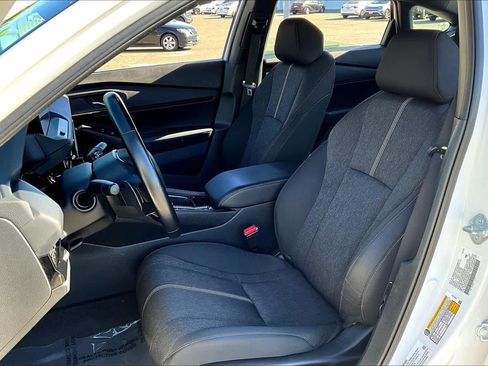 Used 2025 Honda Accord Sport image 7