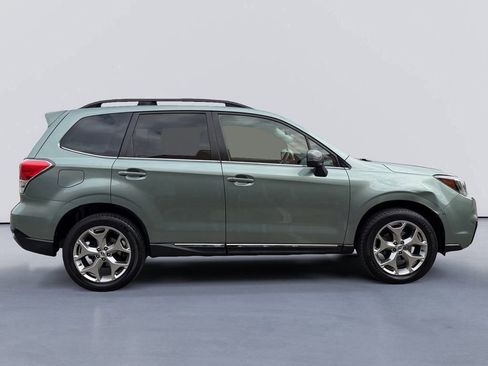 Used 2018 Subaru Forester 2.5i Touring image 2