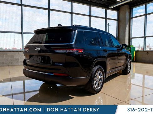 Used 2023 Jeep Grand Cherokee L Limited AWD/4WD image 29