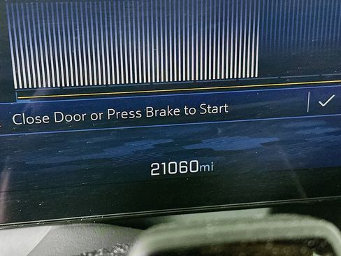 Used 2024 Chevrolet Equinox EV RS FWD image 18
