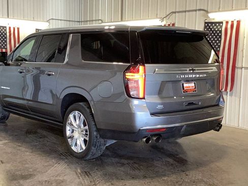 Used 2021 Chevrolet Suburban High Country w/ Premium Package image 5