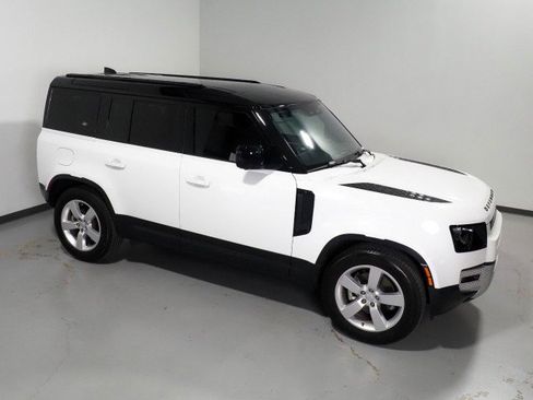 Used 2024 Land Rover Defender 110 S AWD/4WD image 12