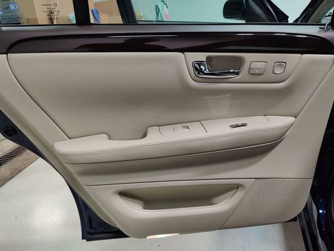 Used 2007 Cadillac DTS Performance FWD image 49