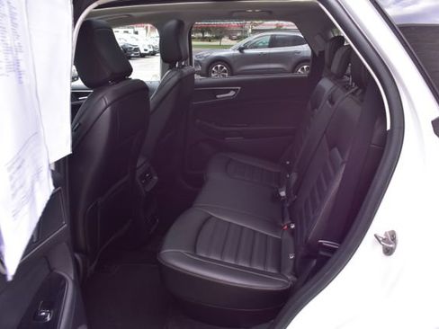 Used 2020 Ford Edge SEL w/ Convenience Package AWD/4WD image 35