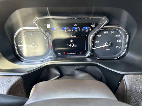 Used 2021 GMC Yukon XL Denali AWD/4WD image 11
