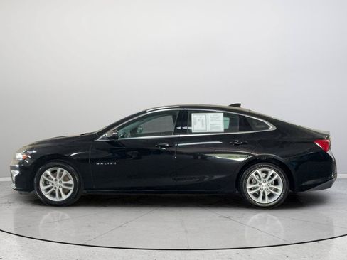 Used 2017 Chevrolet Malibu LT FWD image 10