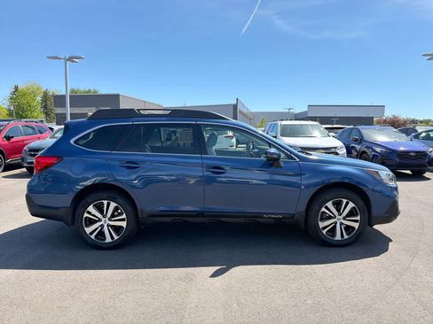 Used 2019 Subaru Outback 2.5i Limited w/ Popular Package #2 AWD/4WD image 14