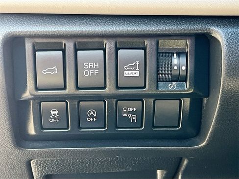 Used 2024 Subaru Forester Limited image 10