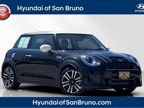 Used 2023 MINI Cooper S FWD image 1