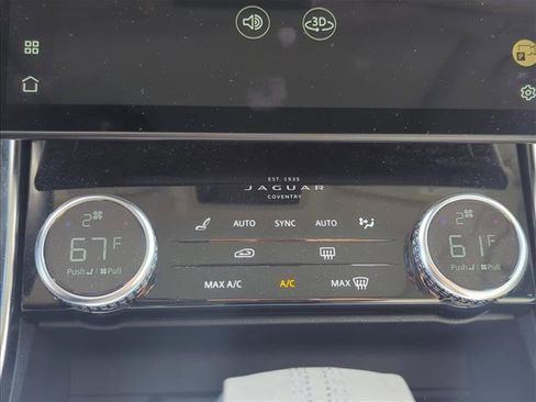 Used 2021 Jaguar XF R-Dynamic SE image 21