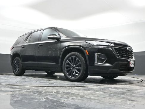 Used 2023 Chevrolet Traverse RS image 47