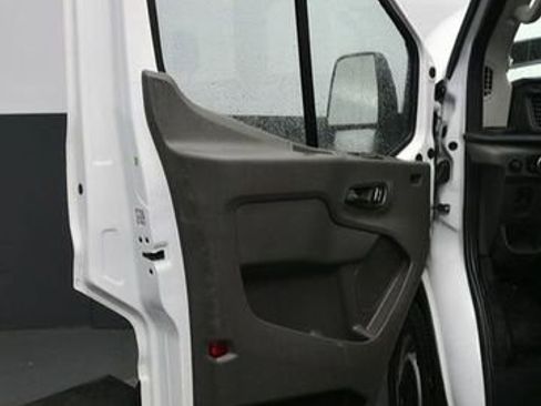 Used 2024 Ford Transit 250 148 Medium Roof image 15